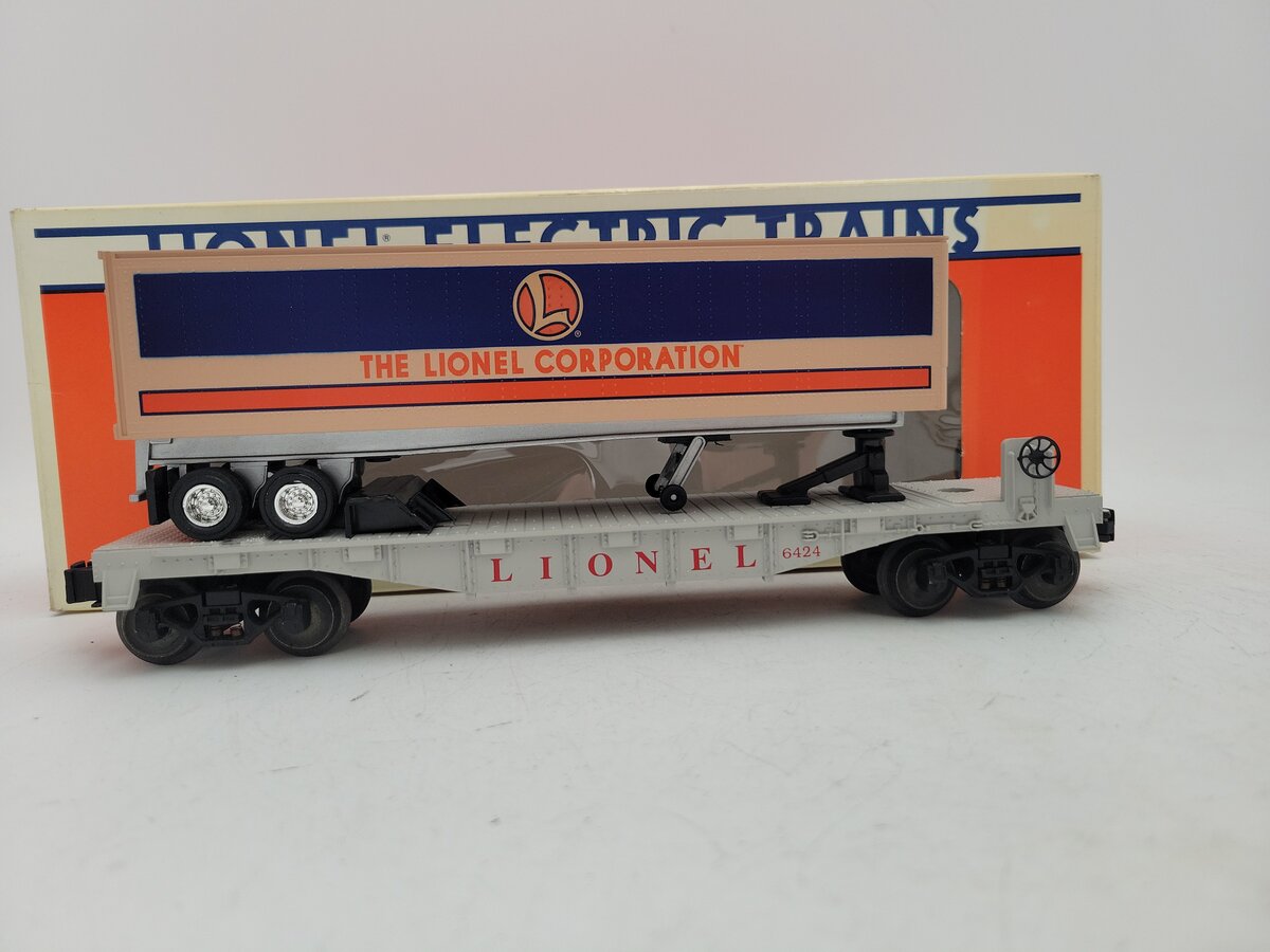 Lionel 6-16924 O Gauge Lionel Flatcar #6424 with Lionel Corporation Trailer VG/Box