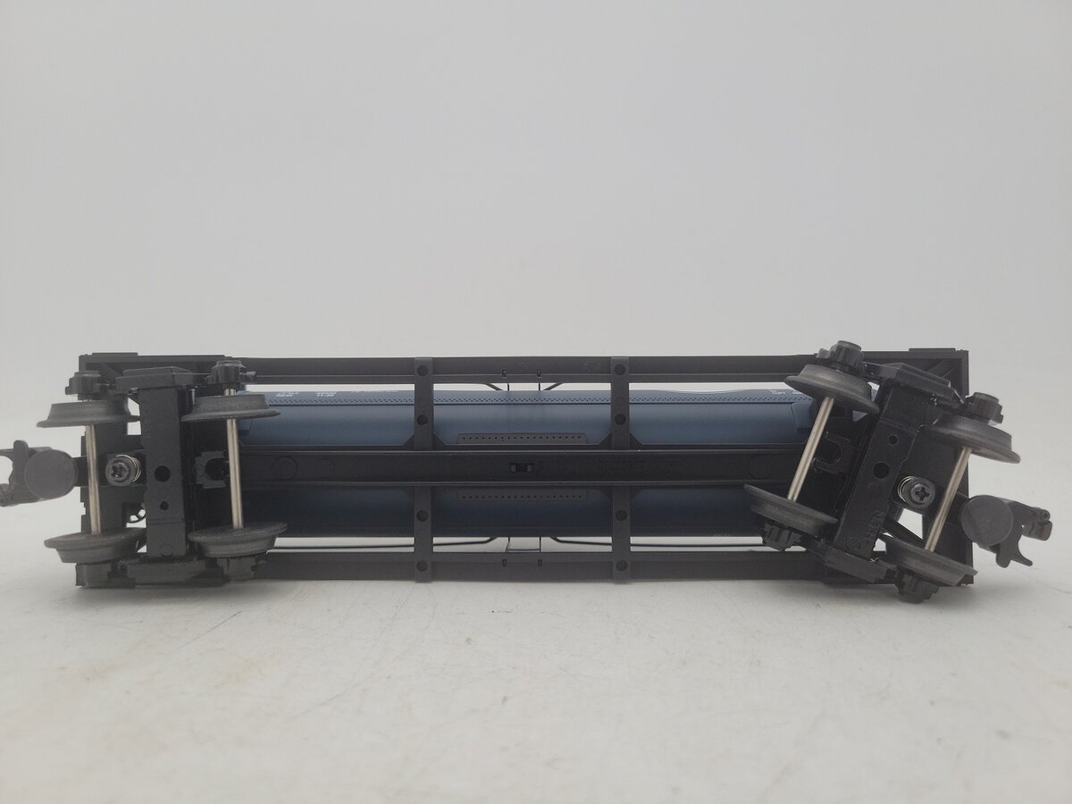 MTH 30-7314 O Gauge ESSO Single Dome Tank Car #91863 EX