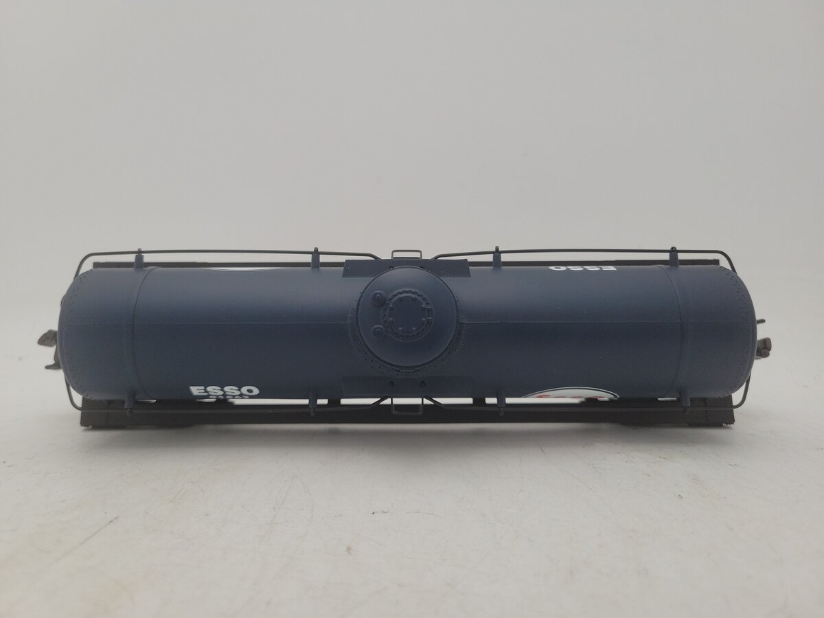 MTH 30-7314 O Gauge ESSO Single Dome Tank Car #91863 EX