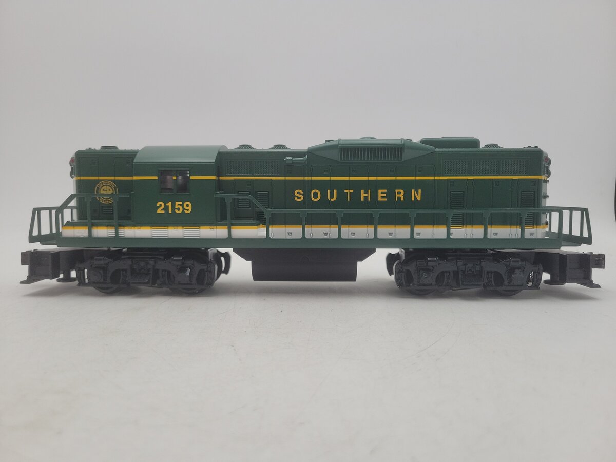 Williams GP426 O Gauge Southern GP-9 Powered Diesel Locomotive #2159 with Horn LN/Box