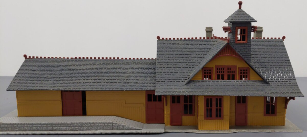 Lionel 6-83440 O Rico Station Building Kit-Assembled EX