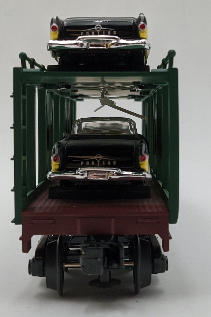 MTH 30-76140 O Gauge Southern Auto Carrier with 4 1955 Pontiacs LN/Box