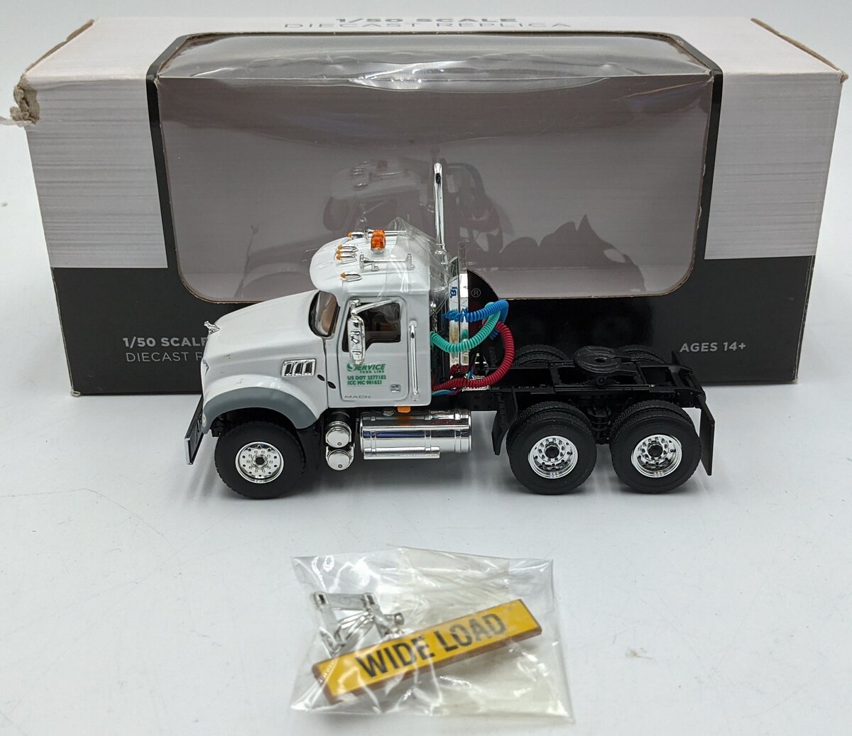 First Gear 50-3115C 1:50 Diecast 6x4 Cab Only White Mack Granite MP VG/Box