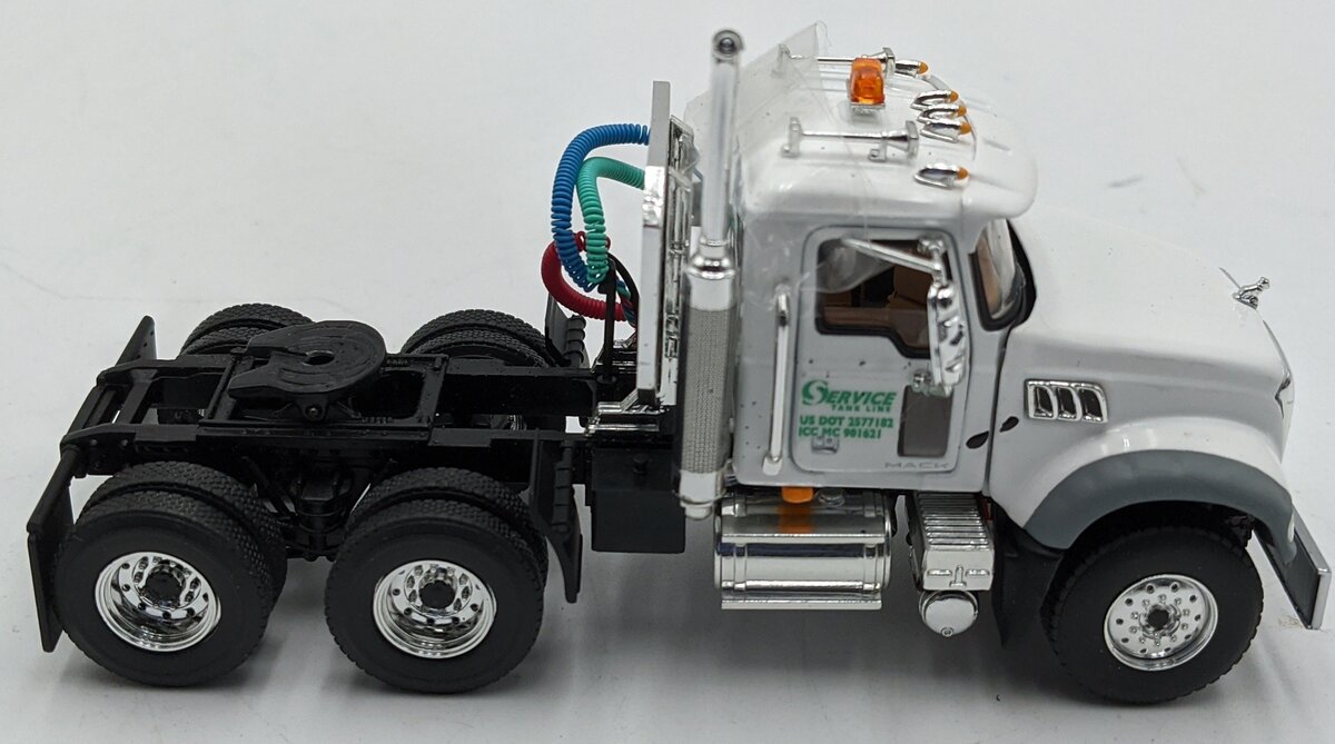 First Gear 50-3115C 1:50 Diecast 6x4 Cab Only White Mack Granite MP VG/Box