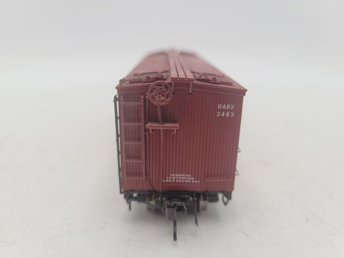 Rapido Trains 121007-2 HO Scale GARX Meat Reefer Car #3493 EX/Box