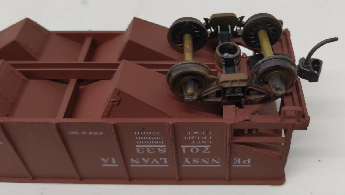 Bowser & Other HO Scale Assorted Hopper Cars: 33324, 33298, 33157, 596, 561 [12] VG