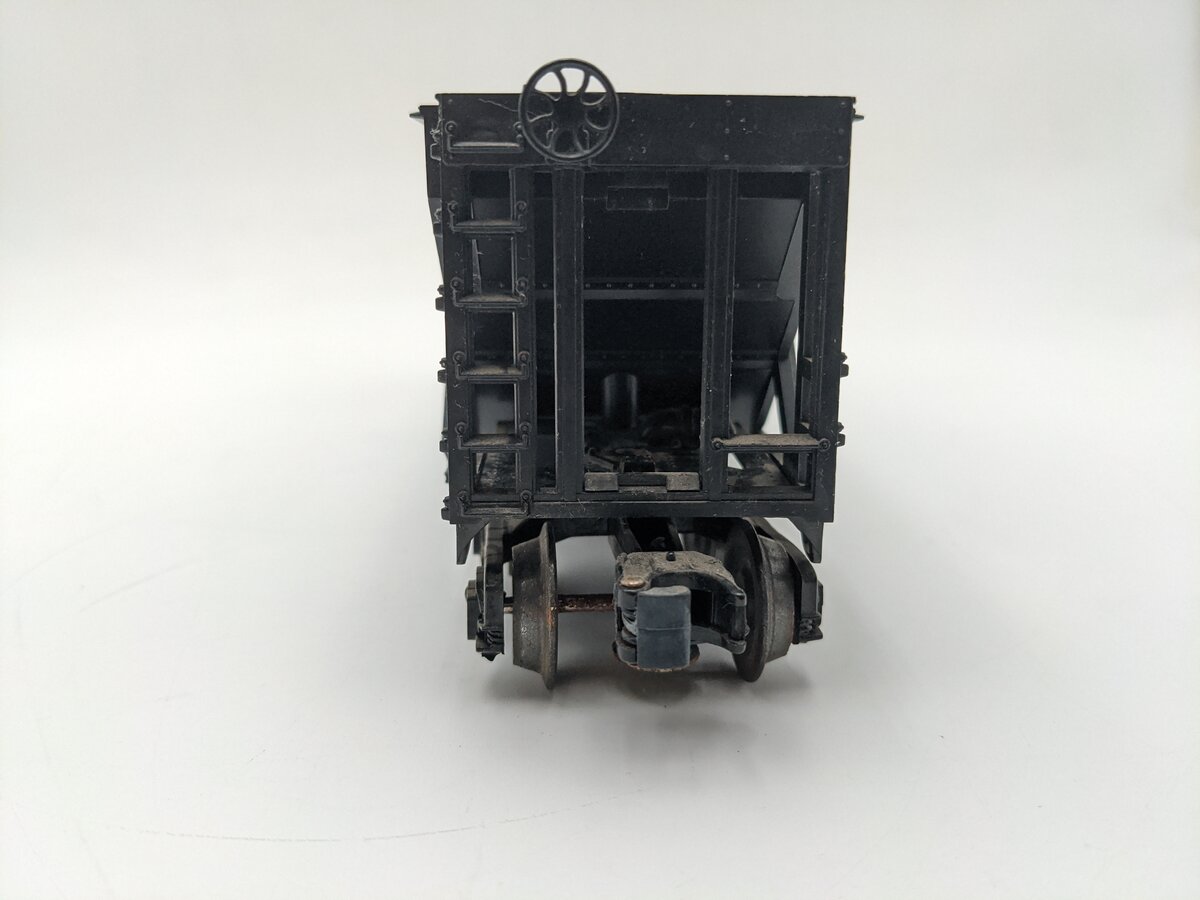 Lionel 6-9374 O Gauge Reading 4-Bay Covered Hopper VG