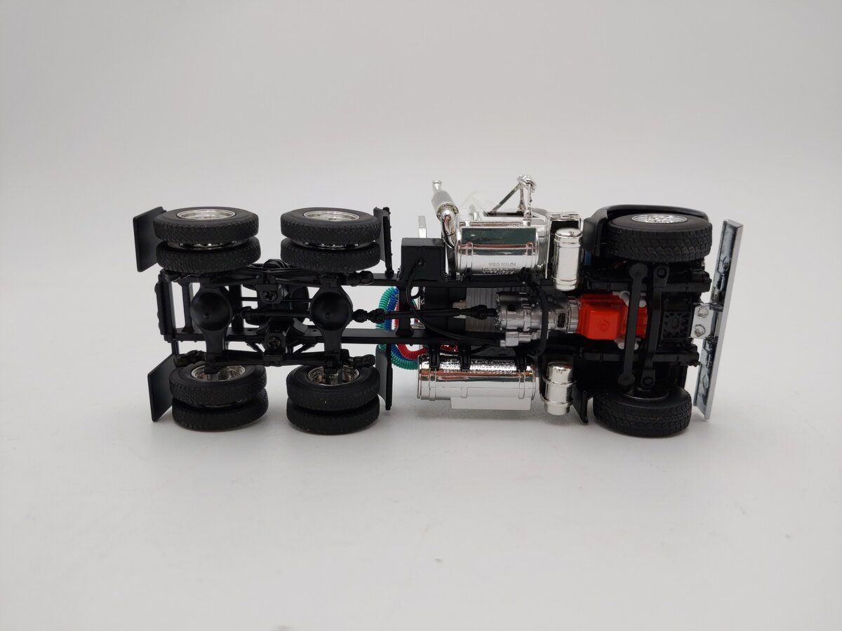 First Gear 50-3115C 1:50 Diecast 6x4 Cab Only White Mack Granite MP LN/Box