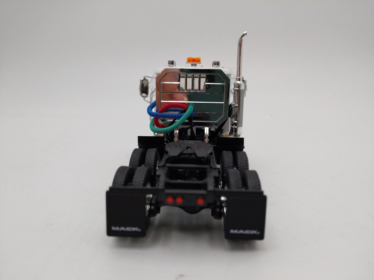 First Gear 50-3115C 1:50 Diecast 6x4 Cab Only White Mack Granite MP LN/Box