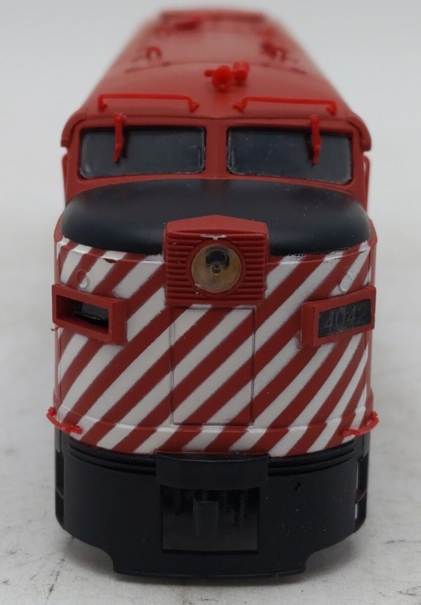 Proto 2000 4042 HO Canadian Pacific Rail FA2 Non-Powered Diesel Locomotive EX