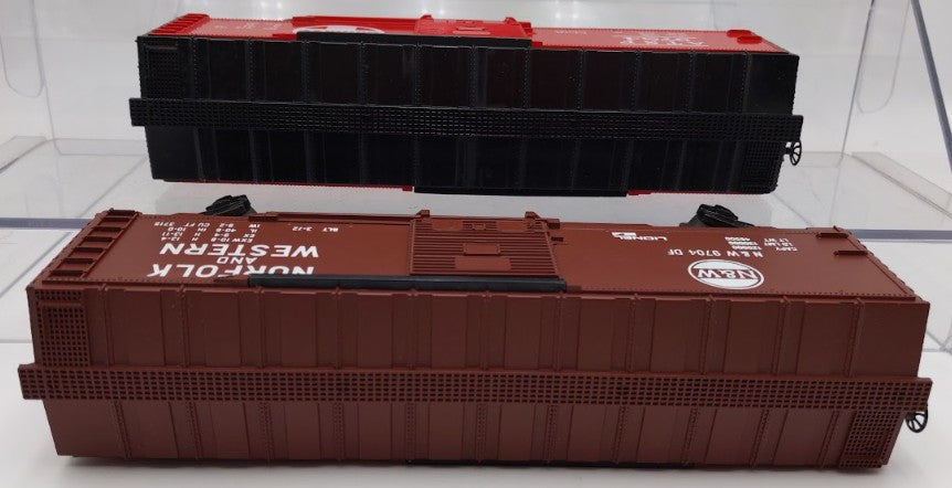 Lionel O Gauge MPC Southern, B&O, Santa Fe, and Norfolk & Western Boxcars [4] VG