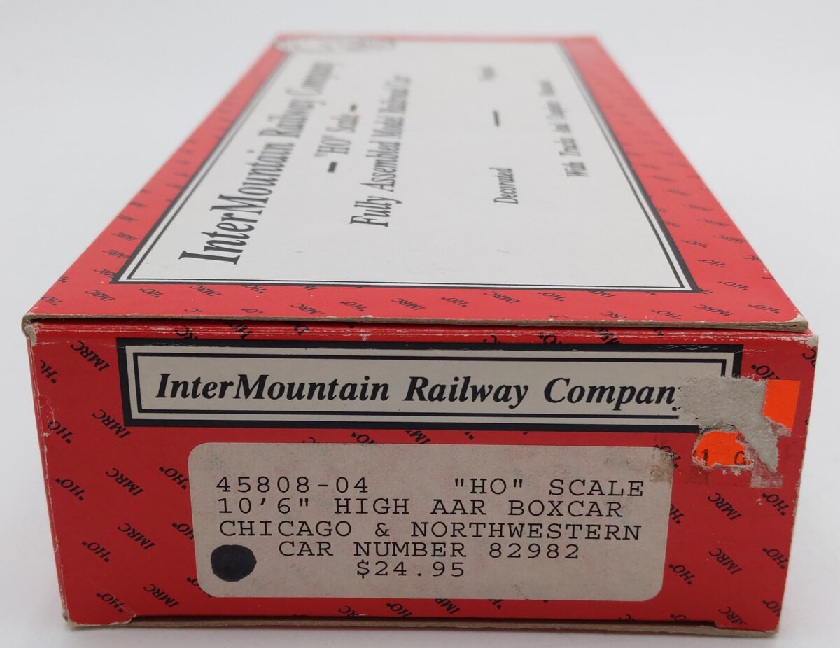 InterMountain 45808-04 HO Scale CNW The Overland Route 10'6" AAR Boxcar #82982 LN/Box