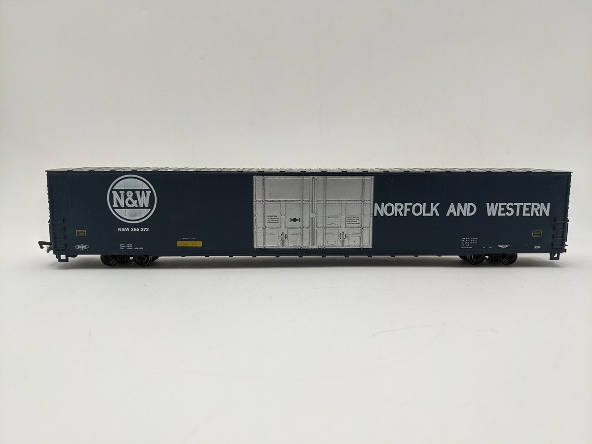 Athearn 01980 HO Scale Norfolk & Western 86' HC BOX 4 Door Kit VG