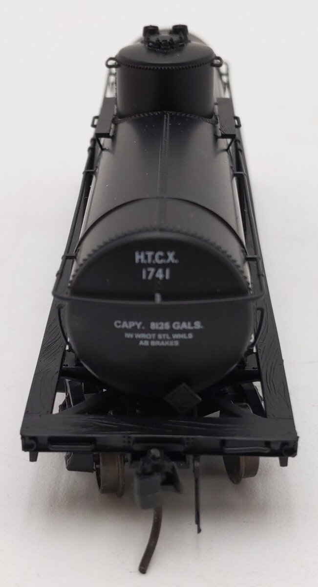 InterMountain 46306-08 HO Scale Harbor Tank Line Type 27 Riveted Tank Car #1741 EX/Box