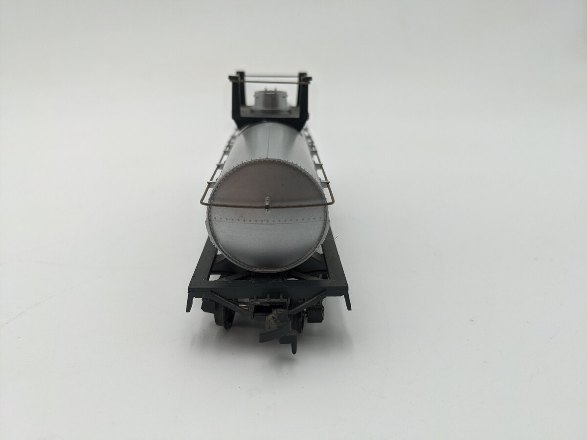 Athearn 1553 HO DuPont Chemical Tank Car Kit #X3246 EX