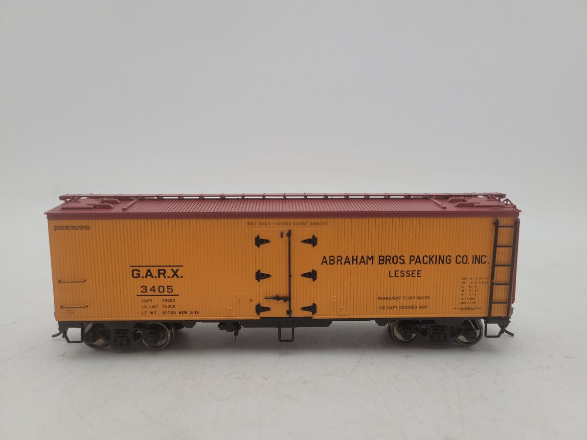 Rapido Trains 121025-2 HO Scale "Abraham Bros Packing" Meat Reefer Car #3405 EX/Box