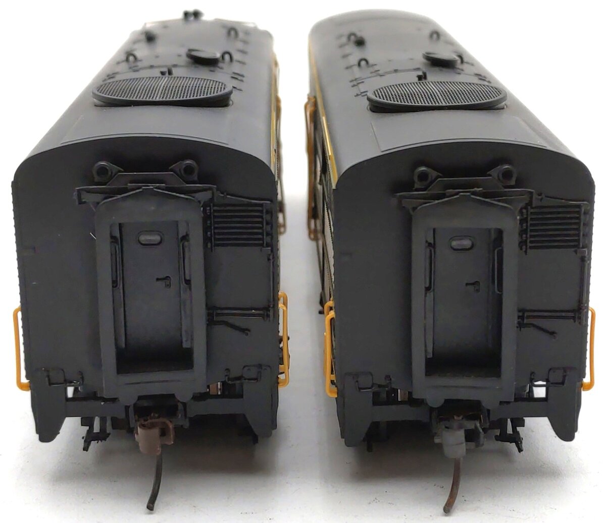Proto 2000 HO Scale Canadian National Diesel Locomotive Set EX