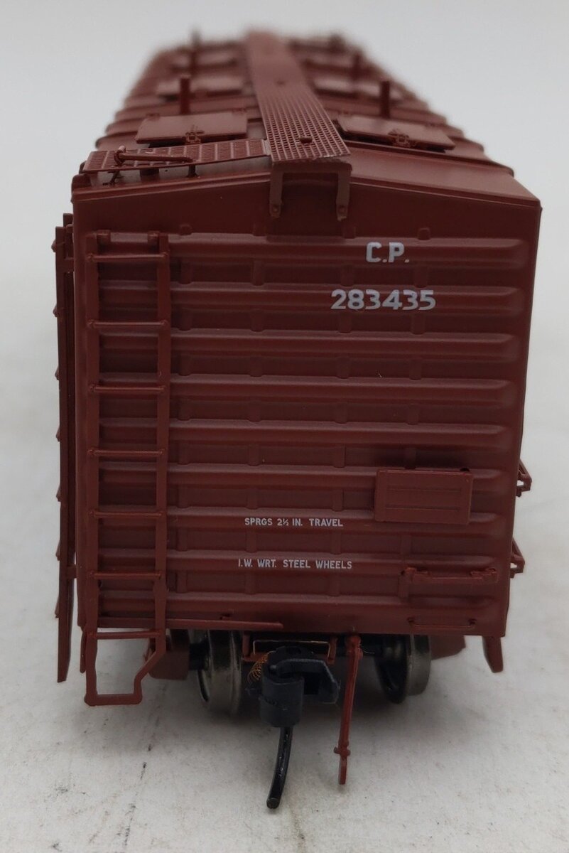 True Line Trains 283435 CPR 8 Hatch Reefer Car EX