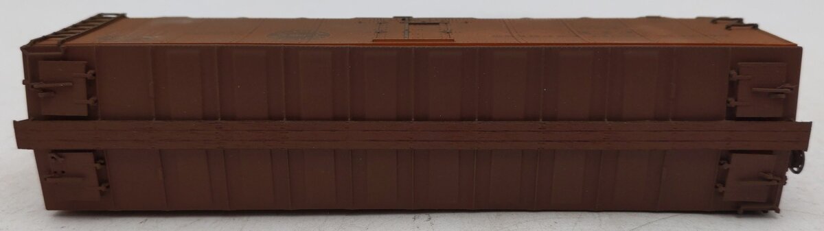 InterMountain 46702P-26 HO Weathered Pacific Fruit Express Reefer Car #42221/Box