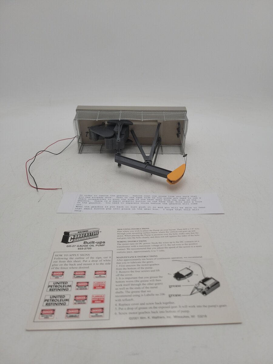 Walthers 933-2705 O And O27 Scale Custom Built-Ups Operating Oil Pump EX/Box