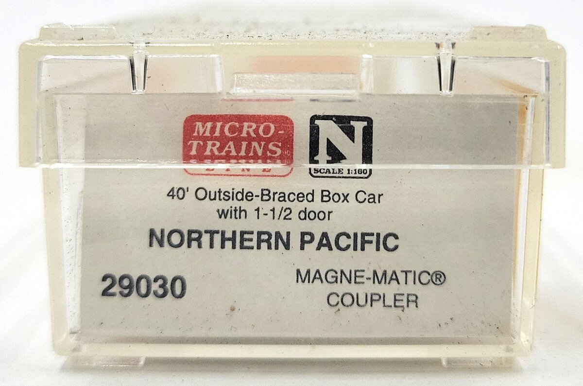 Micro-Trains 02900030 N NP 40' 1&1/2 Door Outside Braced Boxcar #8006 LN/Box