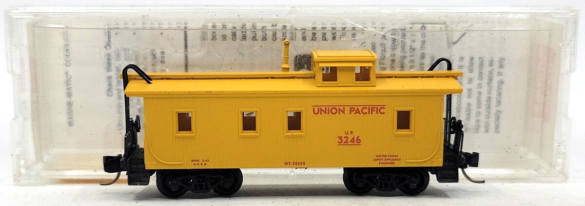 Micro-Trains 05000100 N Union Pacific 34' Wood Sheathed Caboose #3246 LN/Box