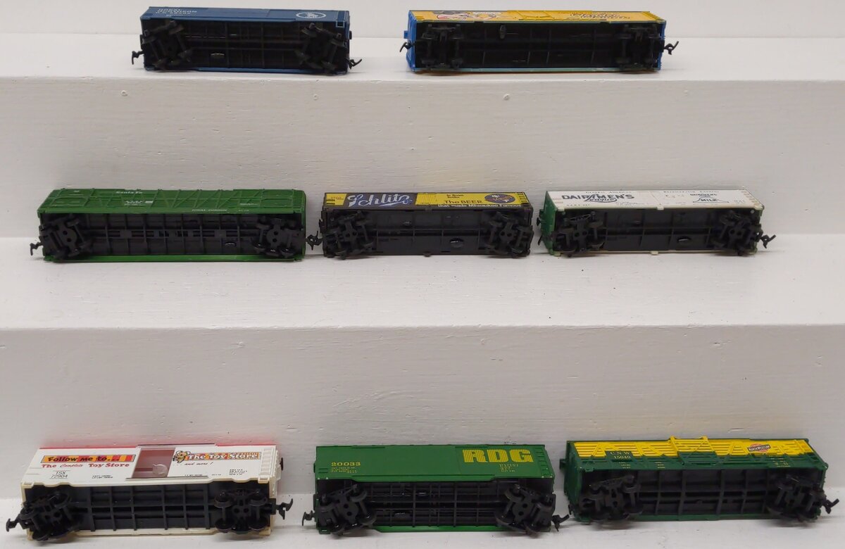 HO Scale Assorted Boxcars #39402, #80680, #20033, #72904, #93391 [7] EX