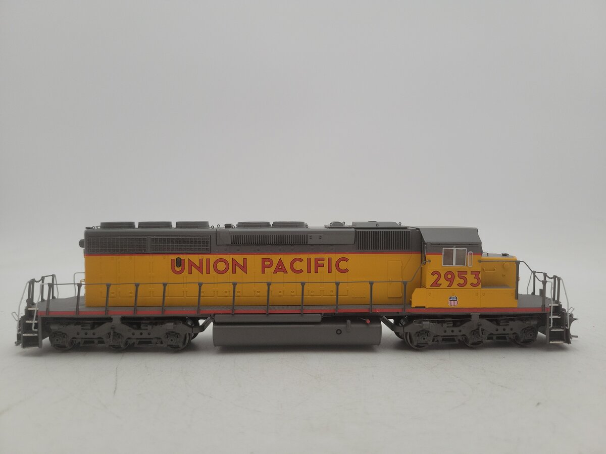 InterMountain 49327S-01 HO Union Pacific SD40-2 Diesel Locomotive #2953 w/Sound EX/Box