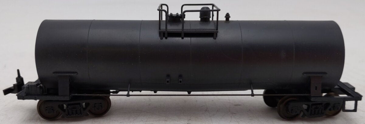 Atlas 1700 HO Scale Undecorated Tank Car/Box