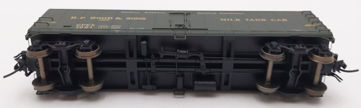 InterMountain 48201-03 HO Scale GPEX HP Hood & Sons Milk Car #1061 EX/Box