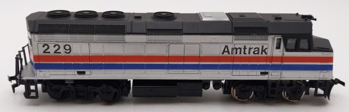 Life Like 8241 HO Amtrak EMD F40PH Powered Diesel Locomotive #229 VG/Box