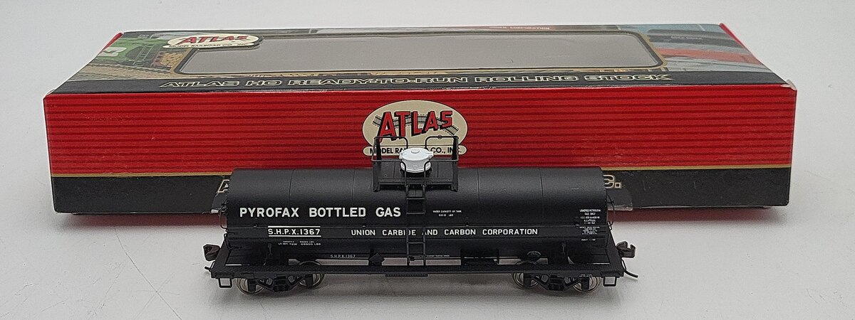 Atlas 1064-2 HO Scale Pyrofax Bottled Gas 11,000 Gallon Tank Car #1367 LN/Box