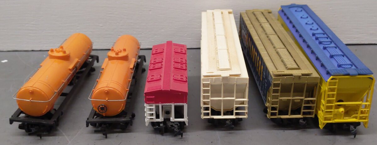 HO Scale Assorted Tank & Hopper Cars #1245 #71529 #23090 #397612 [6] EX