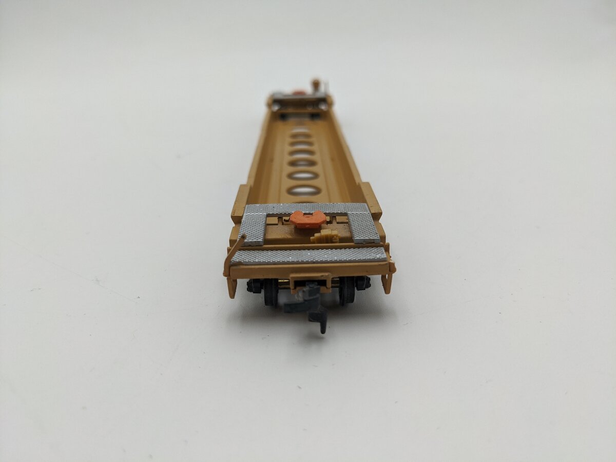Walthers 456124 HO Gunderson 53' Well Car DTTX BN & CP Rail Containers EX
