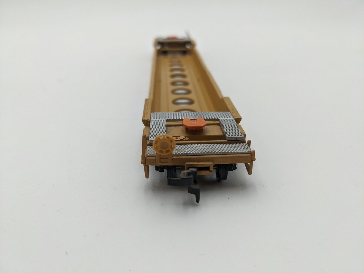 Walthers 456124 HO Gunderson 53' Well Car DTTX BN & CP Rail Containers EX