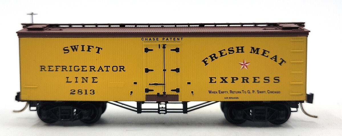 Micro-Trains 05800010 N Swift Refrigerator Line 36' Wood Sheathed Reefer #2813 LN/Box
