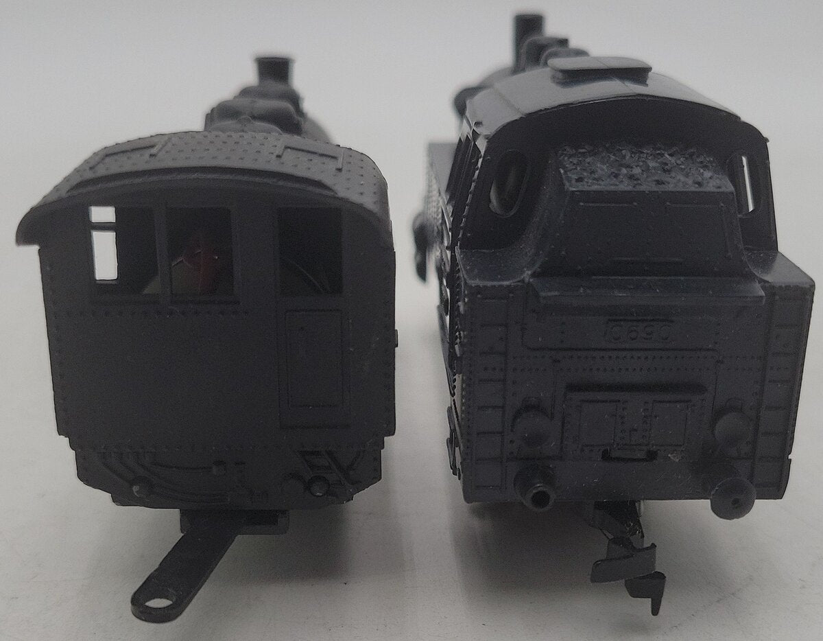 HO Scale Steam Locomotives #3179 & #0690 [2] EX