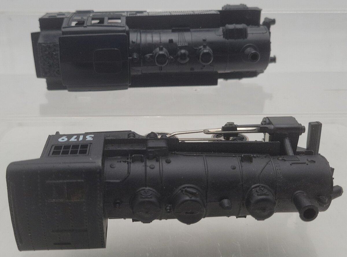 HO Scale Steam Locomotives #3179 & #0690 [2] EX