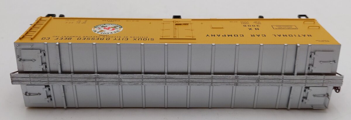 InterMountain 47730-01 HO Scale Sioux City Dressed Beef Wood Reefer Car #3006 VG/Box