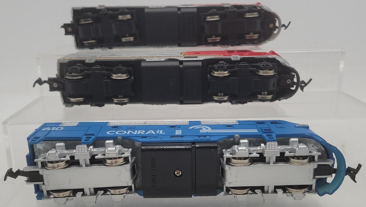 HO Scale Conrail & Santa Fe Diesel Locomotive #307 #610 [3] EX