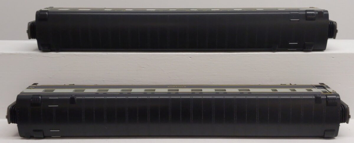 MTH 20-66097 O B&O 70' Streamlined Sleeper/Diner Passenger Car Set (Set of 2) LN/Box