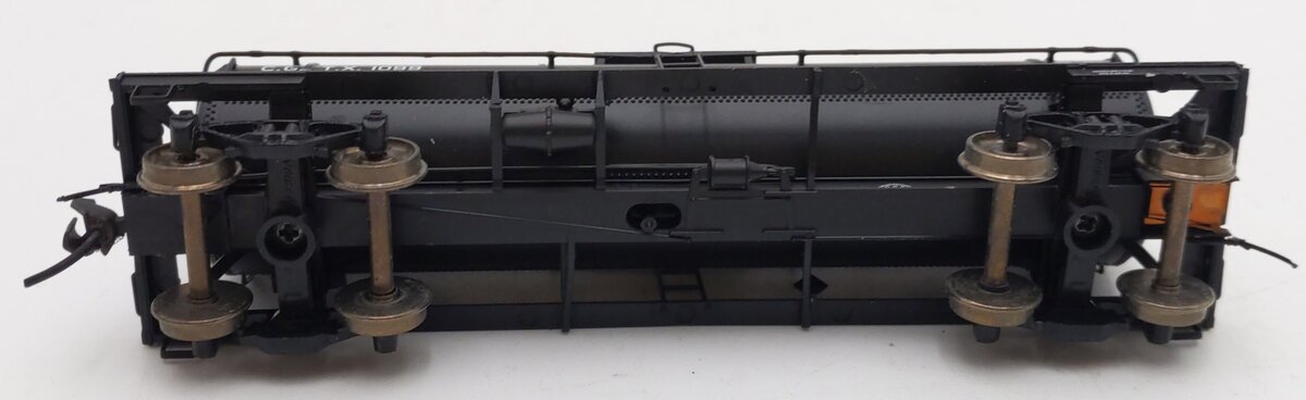 InterMountain 46211-18 HO CGTX Type 27 Riveted 10,000 Gallon Tank Car #1099 VG/Box