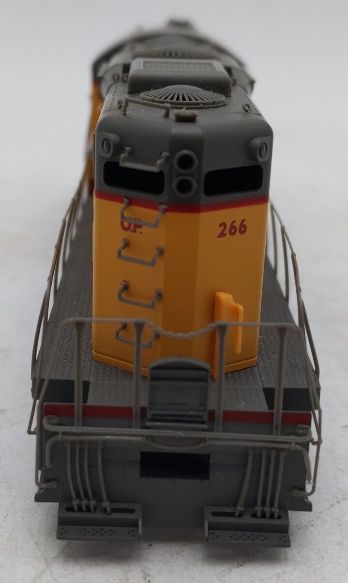 Proto 2000 23622 HO Scale Union Pacific GP9 II Diesel Locomotive #266 VG