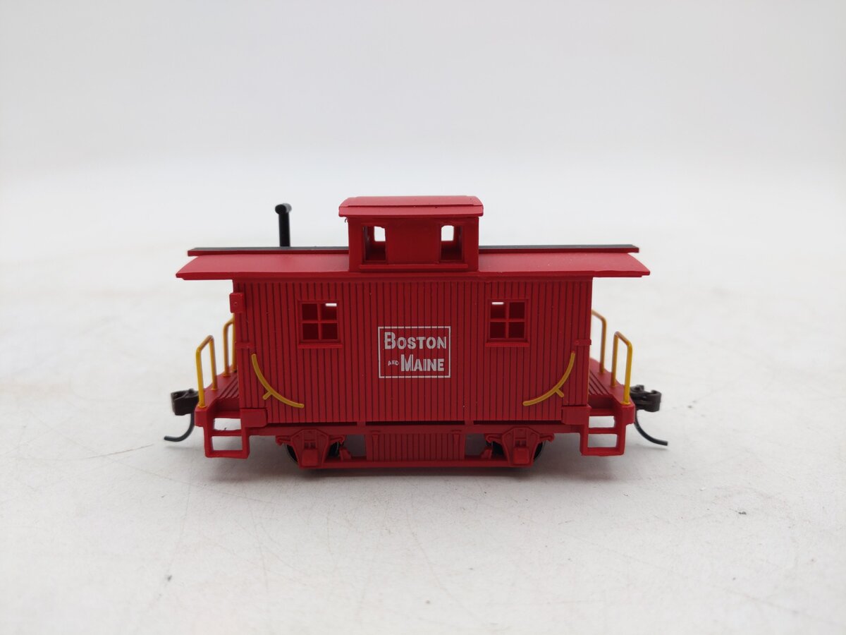 Bachmann 18448 HO Boston & Maine Wood 4-Wheel Bobber Caboose EX/Box