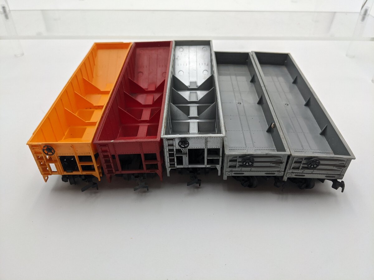 Bachmann & Others HO Scale Freight Cars [5] VG