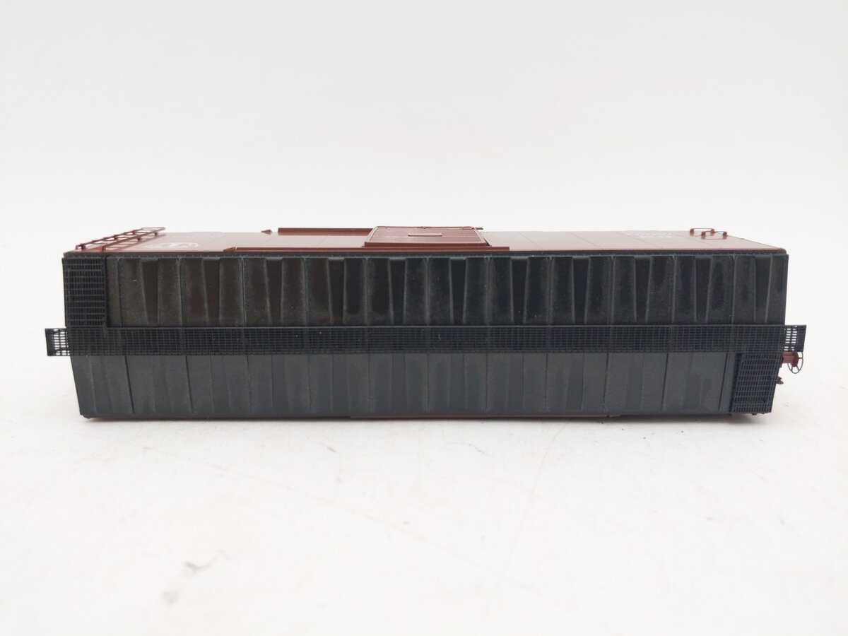 Kadee 4807 HO Boston & Maine 40' PS-1 Boxcar with 7' Youngstown Door #75097 EX/Box
