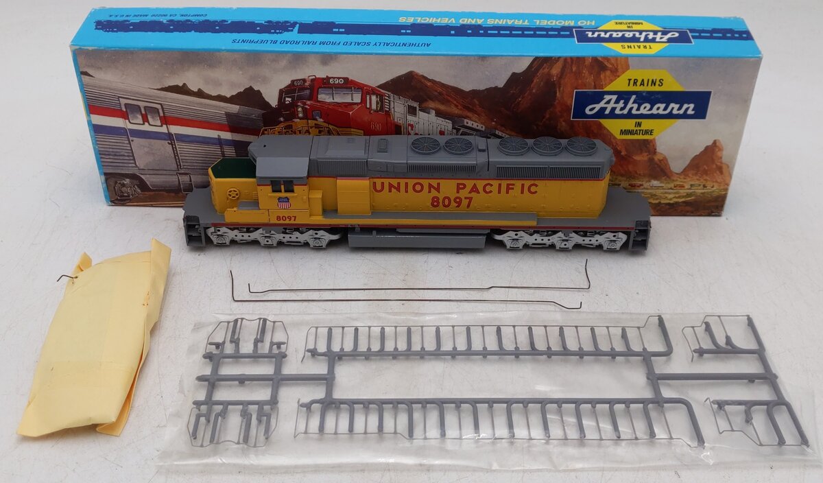Athearn 6411 HO Scale UP SD40-2 Diesel Locomotive #8097 VG/Box