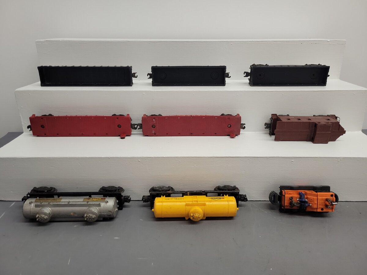Lionel Vintage O Train Cars 50, 6015, 2465, 6017, 6032, 6012, 6462, 6818, 6800 VG
