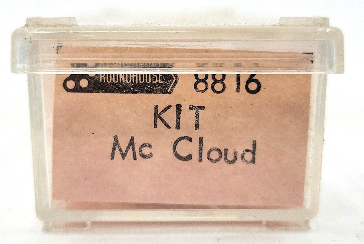 Roundhouse 8816 N Scale McCloud Box Car #2403 EX/Box