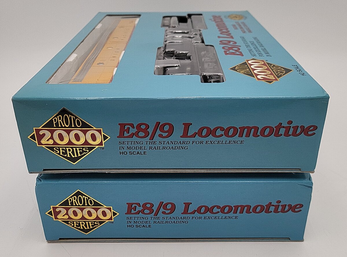 Proto 2000 30824 HO Scale Union Pacific AB Diesel Set #932/#934B LN/Box